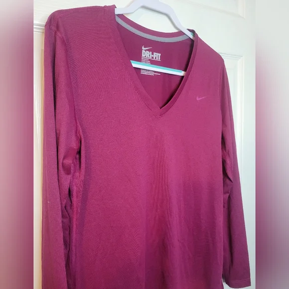 Nike Dry Fit Large Top Long Sleeve Pullover V Neck Dri Fit - Picture 5 of 5